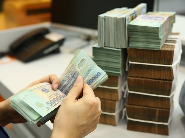 Thu ngân sách nhà nước đạt 932,9 nghìn tỷ đồng, bằng 66,1% dự toán năm